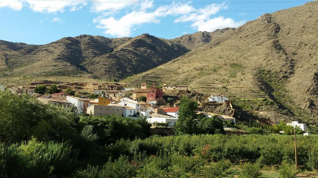 El Retiro De Isabel Pension Embid de la Ribera Buitenkant foto